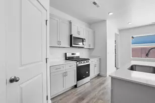 1977 S Wolverine Way, Washington, UT 84780 - Photo 15