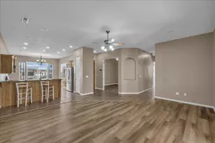 1083 W Shadow Ridge Ct, Washington, UT 84780 - Photo 5