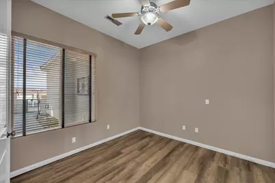 1083 W Shadow Ridge Ct, Washington, UT 84780 - Photo 3
