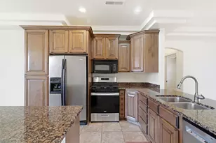 960 N Catalpa Dr, Washington, UT 84780 - Photo 7