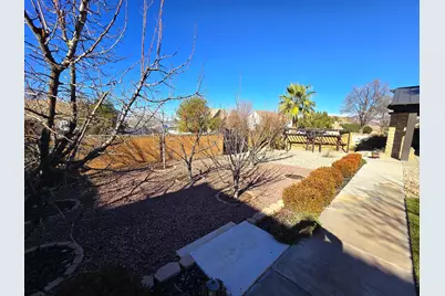 823 E Majestic Dr, Washington, UT 84780 - Photo 57