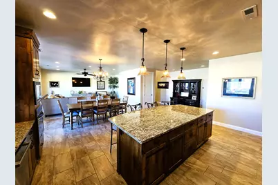823 E Majestic Dr, Washington, UT 84780 - Photo 13