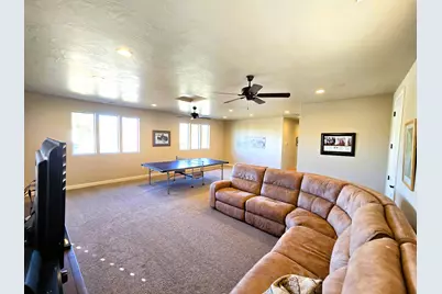 823 E Majestic Dr, Washington, UT 84780 - Photo 49