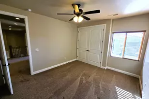 823 E Majestic Dr, Washington, UT 84780 - Photo 41