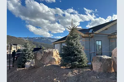 2046 S Eagle Ridge Lp, Cedar City, UT 84720 - Photo 9