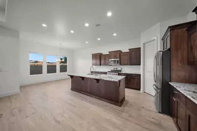 1856 W 300 N, Hurricane, UT 84737 - Photo 9