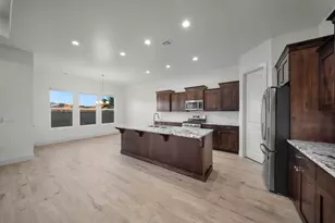 1856 W 300 N, Hurricane, UT 84737 - Photo 9