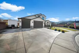 2819 E Briarwood Dr, Saint George, UT 84790 - Photo 5