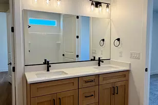 4956 N 925 E, Enoch, UT 84721 - Photo 9