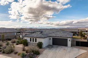 277 North Black Canyon Avenue, Washington, UT 84780 - Photo 3