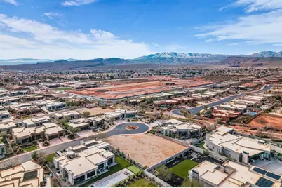 633 E Flint Rock Cir, Ivins, UT 84738 - Photo 5