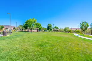 1844 N Wellington St, Washington, UT 84780 - Photo 71