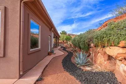1616 N Hummingbird Dr, Saint George, UT 84770 - Photo 101