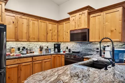 1269 E Pine Valley St, Washington, UT 84780 - Photo 11