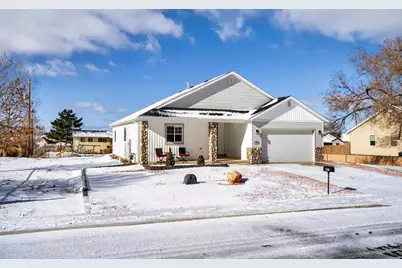 403 N Highland Dr, Cedar City, UT 84721 - Photo 3