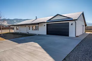 4236 N Maple Circle, Enoch, UT 84721 - Photo 3