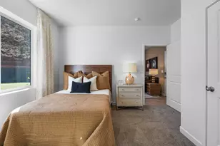 1875 S Queens Garden Dr, Washington, UT 84780 - Photo 11