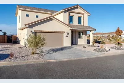 1017 N Pleasant Valley Ln, Washington, UT 84780 - Photo 1