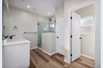 1017 N Pleasant Valley Ln, Washington, UT 84780 - Photo 13