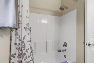 925 E 3900 S, Washington, UT 84780 - Photo 27