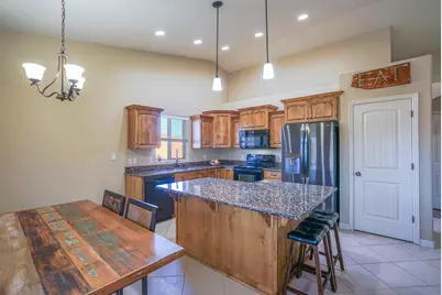 2254 S Pintura Dr, Saint George, UT 84790 - Photo 7