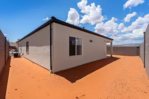 1919 S Queens Garden Dr, Washington, UT 84780 - Photo 3