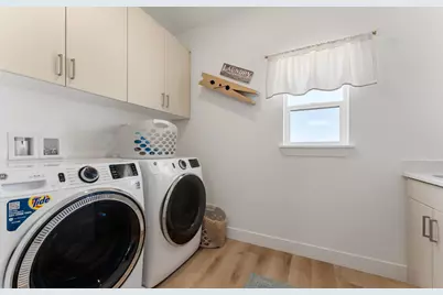 528 W Green Mountain Dr, Saint George, UT 84790 - Photo 25