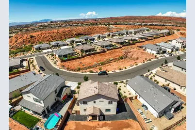 834 N Pleasant Valley Ln, Washington, UT 84780 - Photo 29