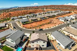 834 N Pleasant Valley Ln, Washington, UT 84780 - Photo 29