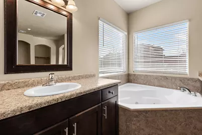 2946 E Carmine Dr, Saint George, UT 84790 - Photo 25