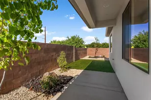 1089 E Coyote Crest Dr, Washington, UT 84780 - Photo 27