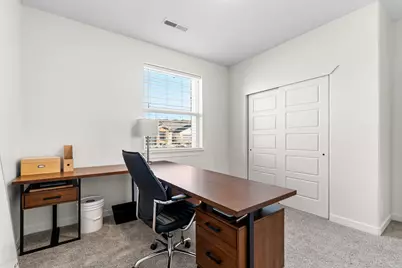 649 N Sandy Talus Dr, Washington, UT 84780 - Photo 9