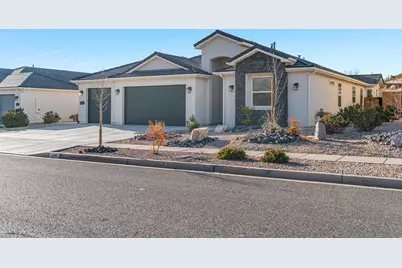 649 N Sandy Talus Dr, Washington, UT 84780 - Photo 3