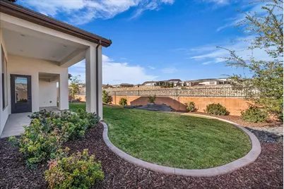 738 W Osprey Dr, Washington, UT 84780 - Photo 17