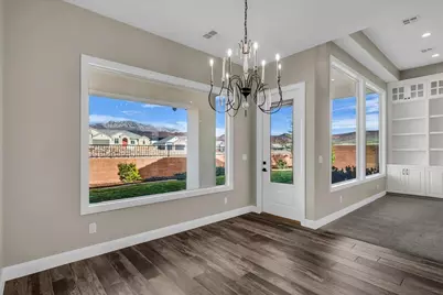 738 W Osprey Dr, Washington, UT 84780 - Photo 3