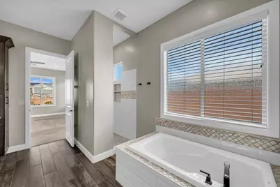 738 W Osprey Dr, Washington, UT 84780 - Photo 31