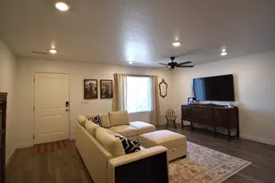 1369 S Pole Creek Ln, Washington, UT 84780 - Photo 3
