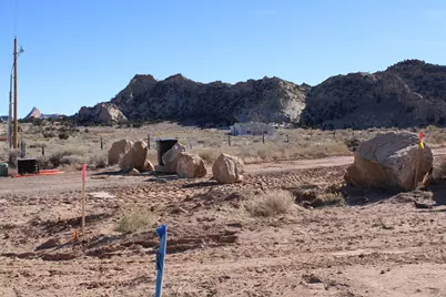 140 E Teasdale Rd, Teasdale, UT 84773 - Photo 9