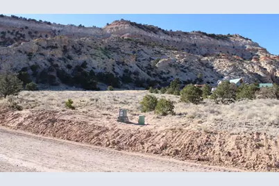 140 E Teasdale Rd, Teasdale, UT 84773 - Photo 11