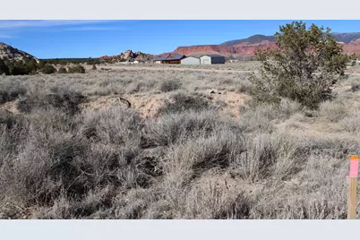 140 E Teasdale Rd, Teasdale, UT 84773 - Photo 3