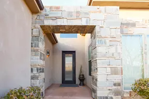 378 W Redstone Ct, Ivins, UT 84738 - Photo 3