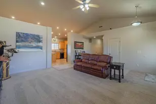 875 Country Ln, Santa Clara, UT 84765 - Photo 21