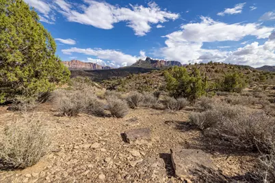 Zuni, Springdale, UT 84767 - Photo 17