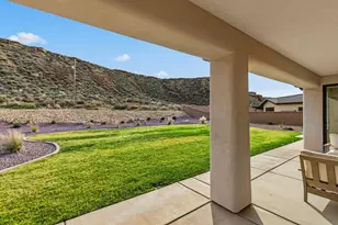 385 E Entrada Dr, Virgin, UT 84779 - Photo 11