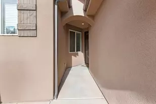 4269 E Razor Ridge Dr, Washington, UT 84780 - Photo 39