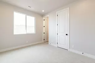 712 W Coastline Pl, Saint George, UT 84790 - Photo 7