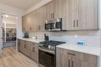 660 W Emerald Point Dr, Saint George, UT 84790 - Photo 25