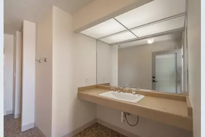 1297 W Lions Head Dr, Washington, UT 84780 - Photo 77