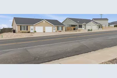 577-593 E Nichlos Canyon Rd #577-579 & 591-593 + RV Garage, Cedar City, UT 84721 - Photo 5