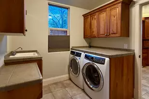 2286 Malaga Ave, Santa Clara, UT 84765 - Photo 27